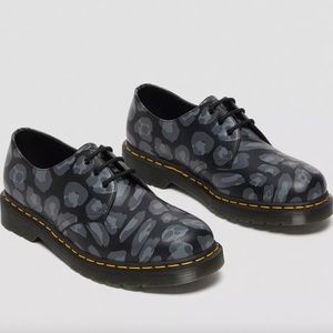 Dr. Martens 1461 Distorted Leopard Camo Print Oxford Boots Women’s 9 Men’s 8